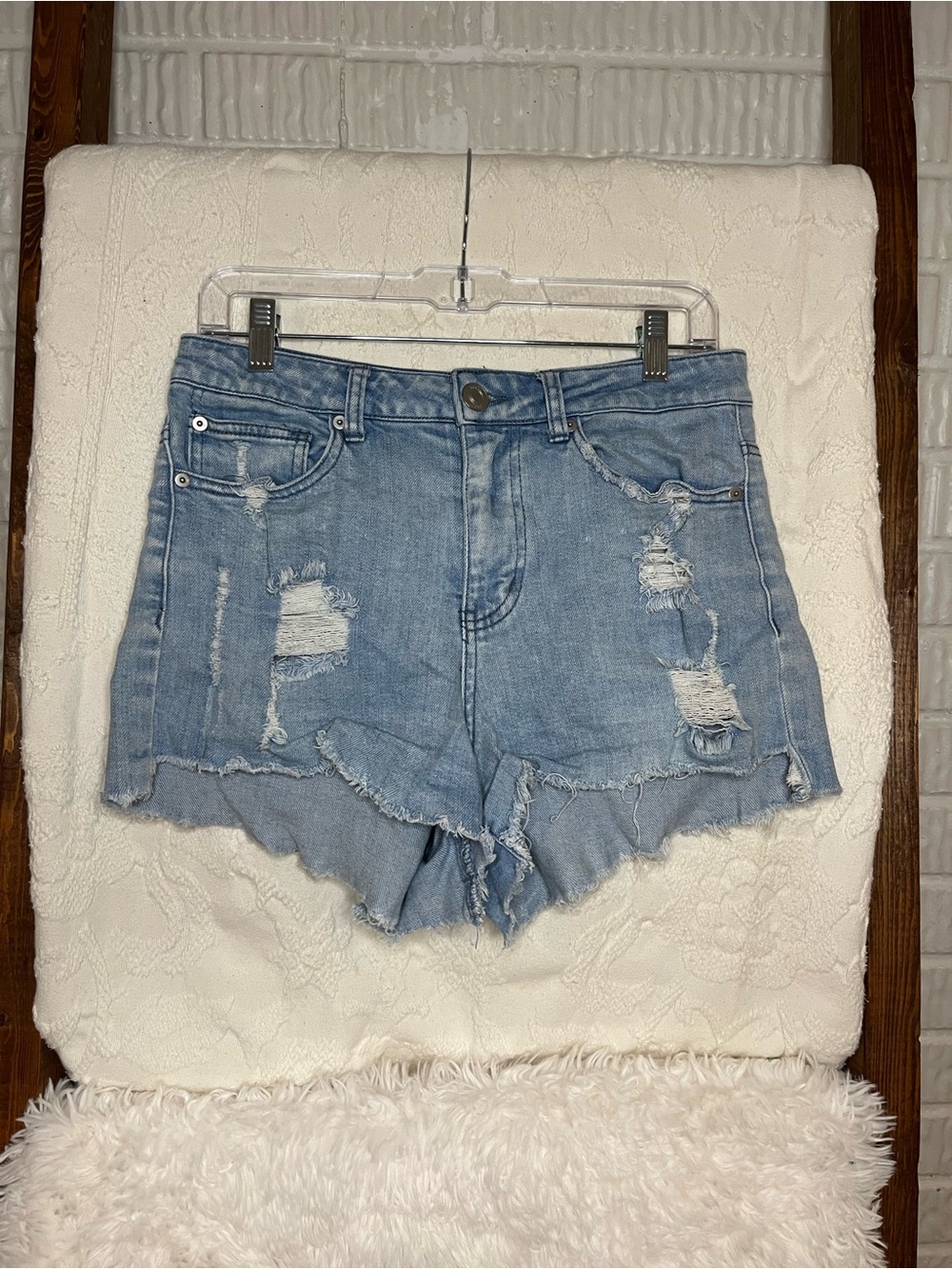 Rue21 Light Wash High Rise Distressed Denim Shorts - Size 8